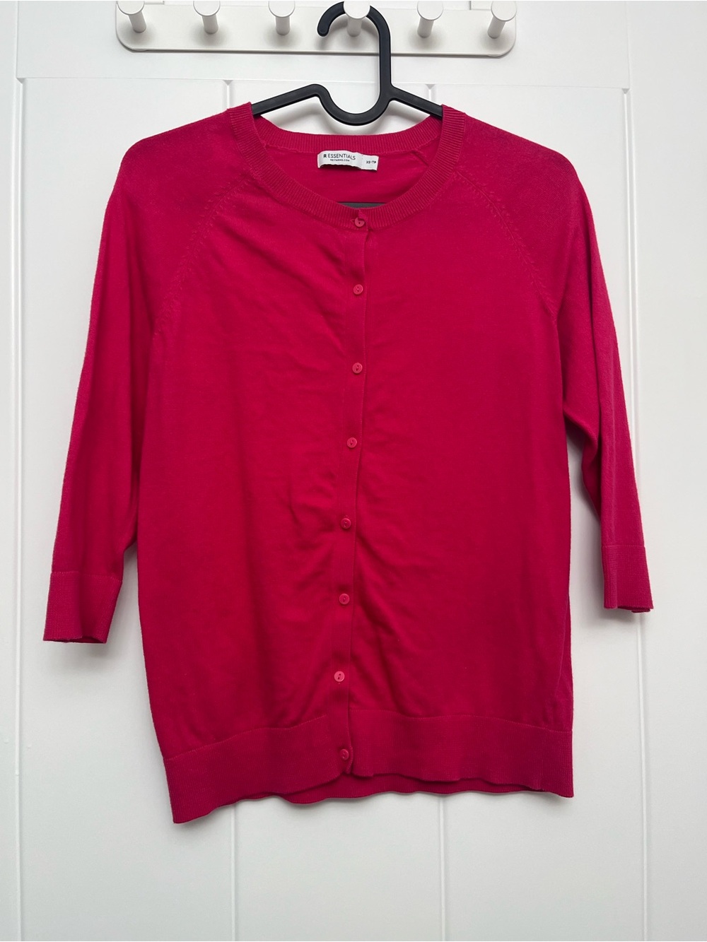 Reitmans Women’s Bright Fuchsia Button-Up Cardigan